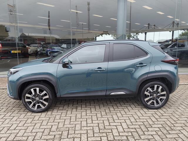 Toyota YARIS Cross 1.5 Hybrid 130 Executive | Sensoren v/a | El. Acterklep | Half Leder