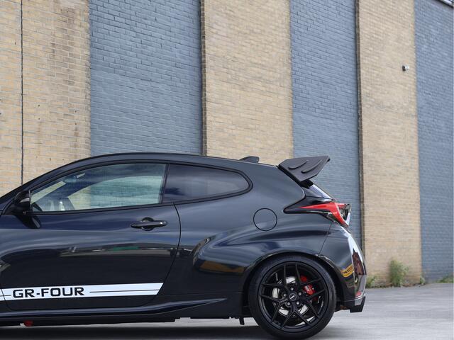 Toyota YARIS 1.6 GR Performance | Akrapovic | Milltek | KW V4 Clubsport | Eventuri | Uniek |
