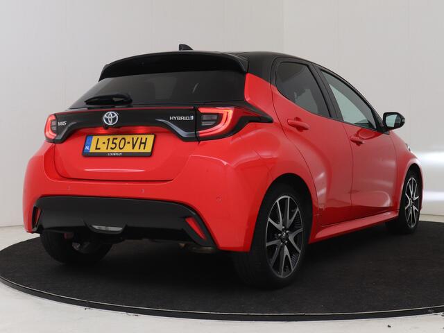Toyota YARIS 1.5 Hybrid Executive | Dealer onderhouden | Dodehoek detectie | Stoelverwarming | Draadloze telefoonlader | Parkeersensoren voor+achter | Navigatie | Apple CarPlay/Android Auto |
