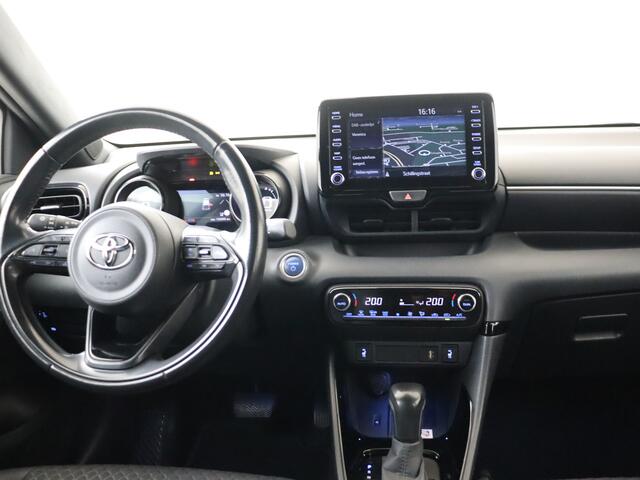 Toyota YARIS 1.5 Hybrid Executive | Dealer onderhouden | Dodehoek detectie | Stoelverwarming | Draadloze telefoonlader | Parkeersensoren voor+achter | Navigatie | Apple CarPlay/Android Auto |