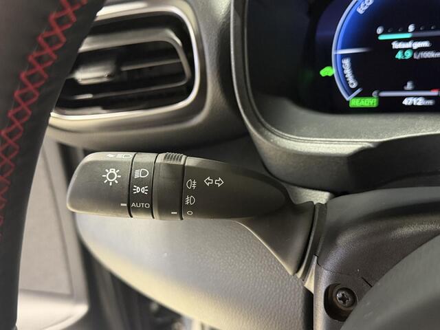 Toyota YARIS 1.5 Hybrid 130 GR SPORT PLUS Parkeersensoren V+A, Keyless, Stoel- & Stuurverwarming, Dodehoekdetectie