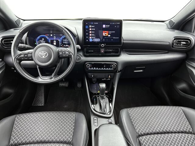 Toyota YARIS 1.5 Hybrid 130 pk Executive Automaat | Parkeersensoren | Stoelverwarming | Stuurverwarming |