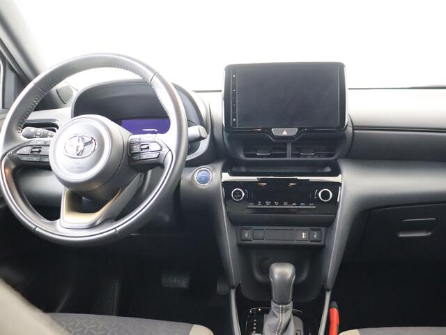 Toyota YARIS Cross 1.5 Hybrid Explore | Dealer onderhouden | Parkeersensoren voor+achter | Elektrisch verstel/inklapbare buitenspiegels | Stoelverwarming | Navigatie | Apple CarPlay/Android Auto | Cruise Control Adaptive |