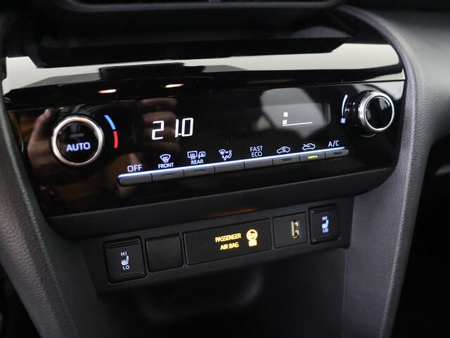 Toyota YARIS Cross 1.5 Hybrid Explore | Dealer onderhouden | Parkeersensoren voor+achter | Elektrisch verstel/inklapbare buitenspiegels | Stoelverwarming | Navigatie | Apple CarPlay/Android Auto | Cruise Control Adaptive |