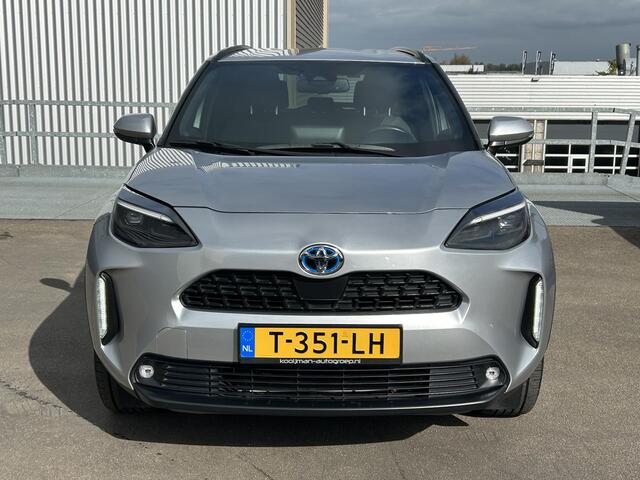 Toyota YARIS Cross 1.5 Hybrid Dynamic Trekhaak, 1e eign. Nederlandse auto, Navigatie, Smart Key, Privacy glass, LED, Lichtmetalen velgen, Achteruitrijcamera