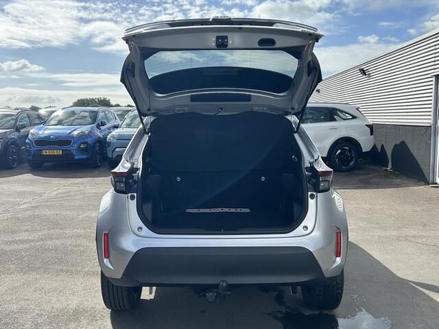 Toyota YARIS Cross 1.5 Hybrid Dynamic Trekhaak, 1e eign. Nederlandse auto, Navigatie, Smart Key, Privacy glass, LED, Lichtmetalen velgen, Achteruitrijcamera