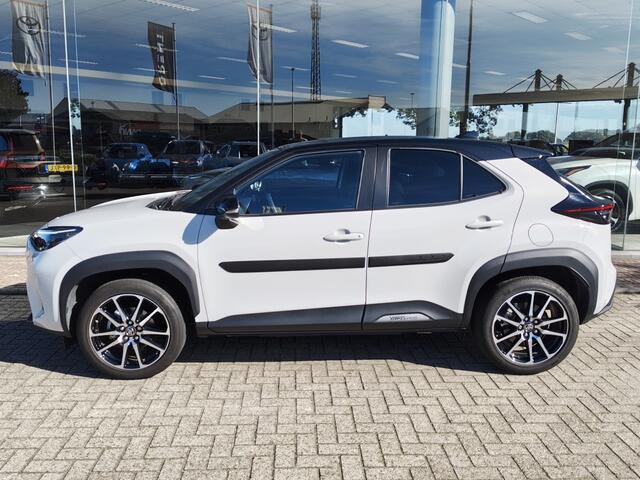 Toyota YARIS Cross 1.5 Hybrid GR Sport | JBL | Sensoren v/a | El. Achterklep | Stoelverwarming