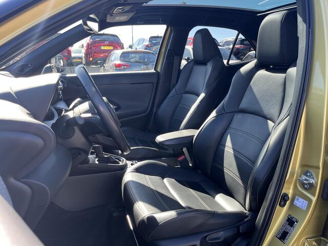Toyota YARIS Cross 1.5 Hybrid Executive 4WD | panoramadak |