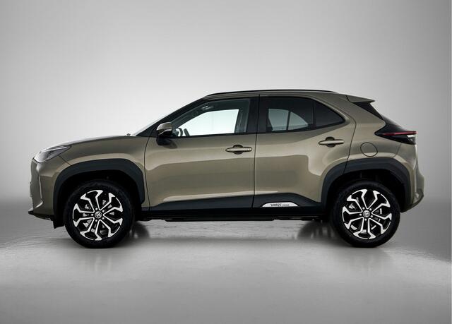 Toyota YARIS Cross 1.5 Hybrid 115 First Edition | Comfort Pack |