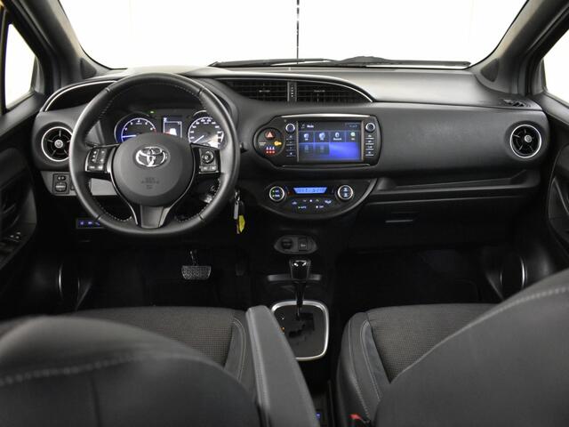 Toyota YARIS 1.5 VVT-i Executive | Navigatie | Trekhaak | Camera | Cruise