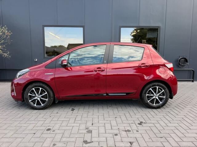 Toyota YARIS 1.5 Hybrid Bi-Tone AUT / Camera, Navi, Bluetooth, LM velgen