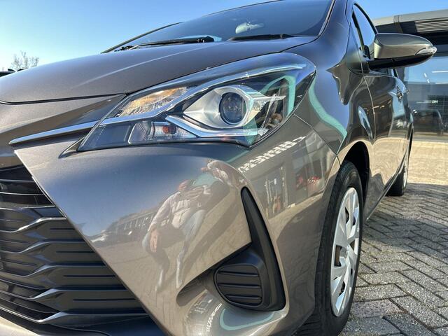 Toyota YARIS 1.5 VVT-i Active RIJKLAAR | Climate Control | Cruise Control | Camera