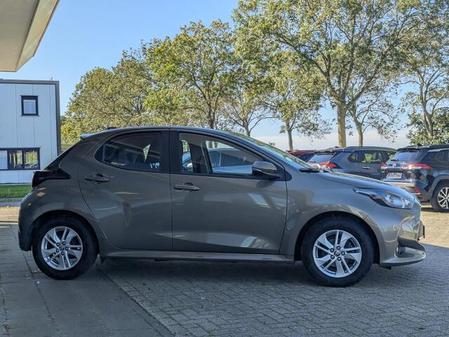 Toyota YARIS 1.5 VVT-i Active | Afn. Trekhaak | Stoelverwarming | Airco | Camera | ACC