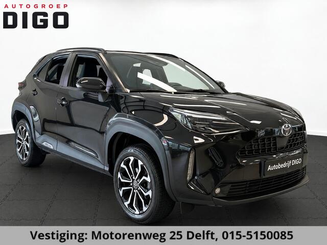 Toyota YARIS Cross 1.5 HYBRID DYNAMIC LUXURY BLACKSTYLE GARANTIE2035! NAVIGATIE . STUUR EN STOEL VERWARMING . PARKEERSENSOREN VOOR & ACHTER .