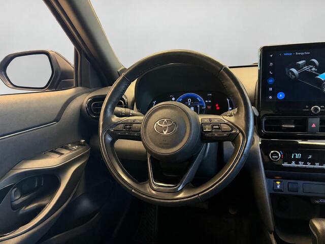Toyota YARIS Cross 1.5 HYBRID DYNAMIC LUXURY BLACKSTYLE GARANTIE2035! NAVIGATIE . STUUR EN STOEL VERWARMING . PARKEERSENSOREN VOOR & ACHTER .