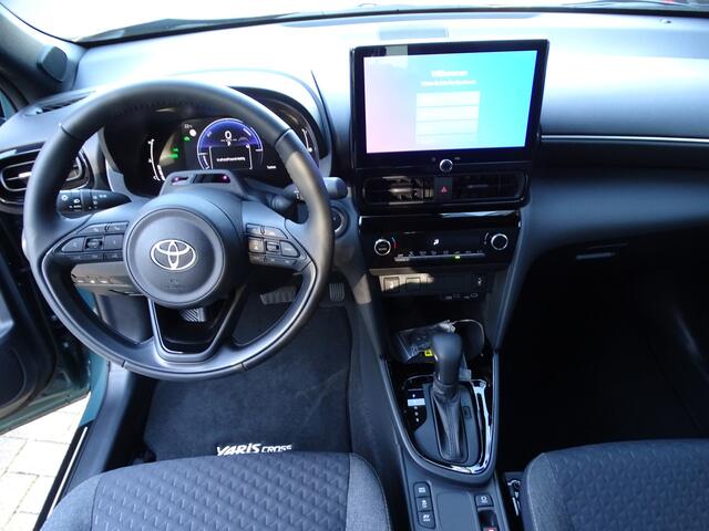 Toyota YARIS Cross 1.5 Hybrid 130 Dynamic Comfortpack Led Carplay Acc Cam Lmv 17