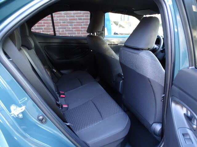 Toyota YARIS Cross 1.5 Hybrid 130 Dynamic Comfortpack Led Carplay Acc Cam Lmv 17