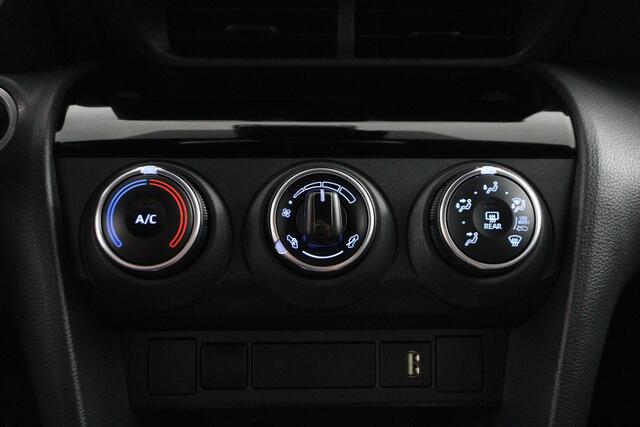 Toyota YARIS Cross 1.5 VVT-I Dynamic | Apple Carplay/Android Auto | all seasons banden | Navigatie |