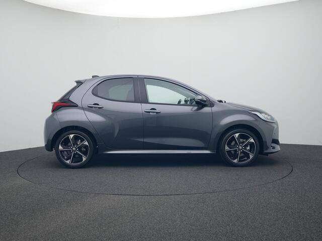 Toyota YARIS 1.5 Hybrid 130 Executive | Direct leverbaar! | Metaalkleur | Retailpremie | **** Q3 Actie