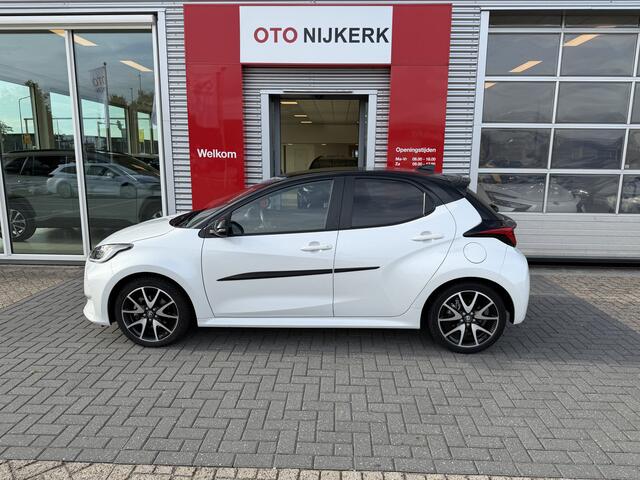 Toyota YARIS 1.5 Hybrid Executive *Met Trekhaak!*