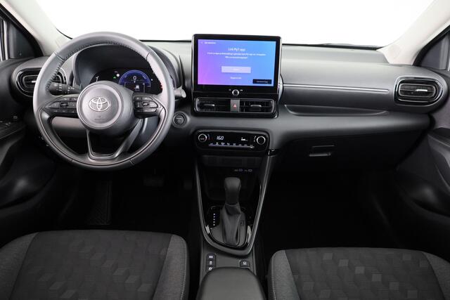 Toyota YARIS 1.5 Hybrid 115 Dynamic | Direct Leverbaar! | Metaallak | Retailpremie | **** Q3 Actie
