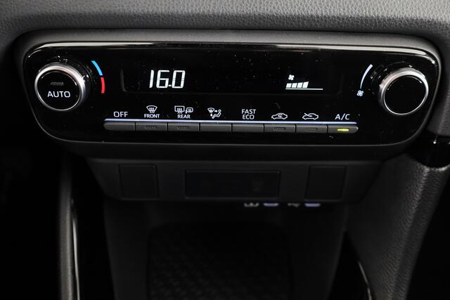 Toyota YARIS 1.5 Hybrid 115 Dynamic | Direct Leverbaar! | Metaallak | Retailpremie | **** Q3 Actie