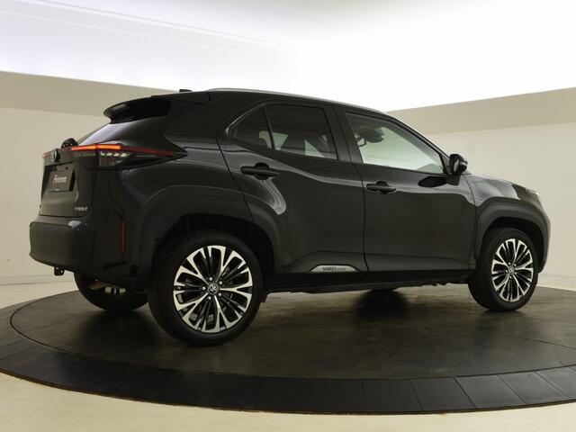 Toyota YARIS Cross 1.5 Hybrid Executive | Panoramadak | Parkeersensoren | 1/2 leder