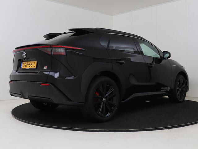 Toyota bZ4X GR SPORT-Premium 71 kWh 204PK | DEMO VOORDEEL | 20inch Hoogglans zwart met rode remschoenen | Panodak |