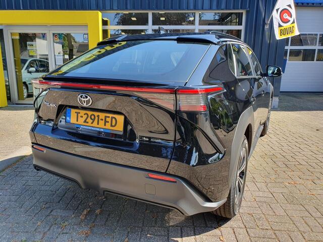 Toyota bZ4X Active 71 kWh 3 fase! All-in prijs!