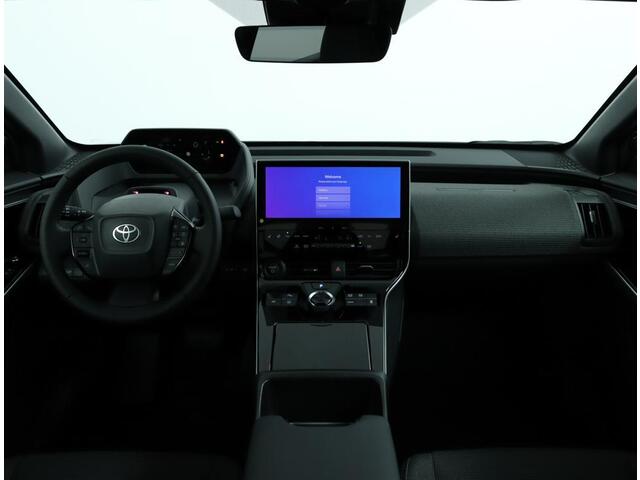 Toyota bZ4X Dynamic 71 kWh | 360 Camera | Dodehoek detectie | Parkeer sensoren voor + achter | Electrische achterklep | Stoelverwarming |