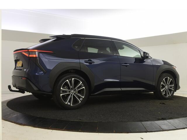 Toyota bZ4X Launch Premium | Panoramadak | Trekhaak | All seasons