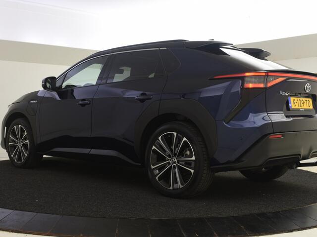 Toyota bZ4X Launch Premium | Panoramadak | Trekhaak | All seasons