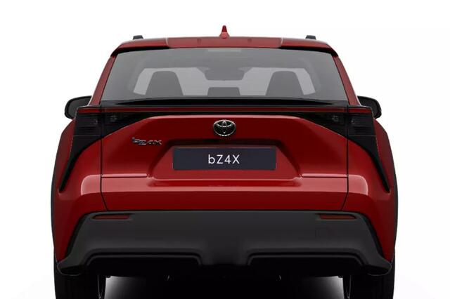 Toyota bZ4X Dynamic 71 kWh, Verwacht 05-2025, ¤3000,- inruilpremie, BSM, 360 Camera, Stoel & Stuur verwarming, Parkeersensoren voor en achter!