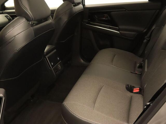 Toyota bZ4X Dynamic 71 kWh 100% ELEKTRISCH 3 fase laden - PANORAMA DAK - NAVIGATIE - ORIGINEEL NEDERLANDSE AUTO - 360 CAMERA - TWO TONE LAK - NAVIGATIE FULL MAP - STOELVERWAMING - APPLE CARPLAY/ANDROID AUTO -