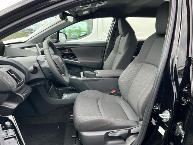 Toyota bZ4X Active 71 kWh **ADAPTIVE CRUISE CONTROL/ APPLE CARPLAY & ANDROID AUTO/ NAVIGATIE/ 36 MAANDEN GARANTIE**