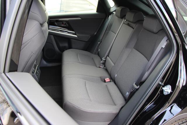 Toyota bZ4X Active 71 kWh **ADAPTIVE CRUISE CONTROL/ APPLE CARPLAY & ANDROID AUTO/ NAVIGATIE/ 36 MAANDEN GARANTIE**