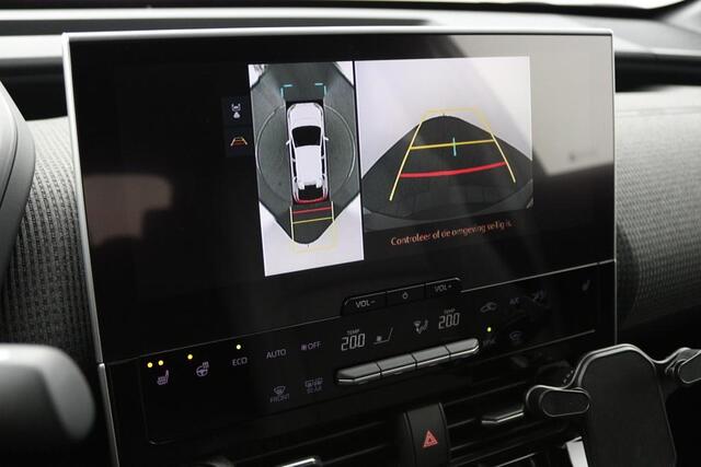 Toyota bZ4X Business Plus 71 kWh | 360 Camera | Dodehoek detectie | Parkeer sensoren voor + achter | Electrische achterklep | Stoelverwarming |