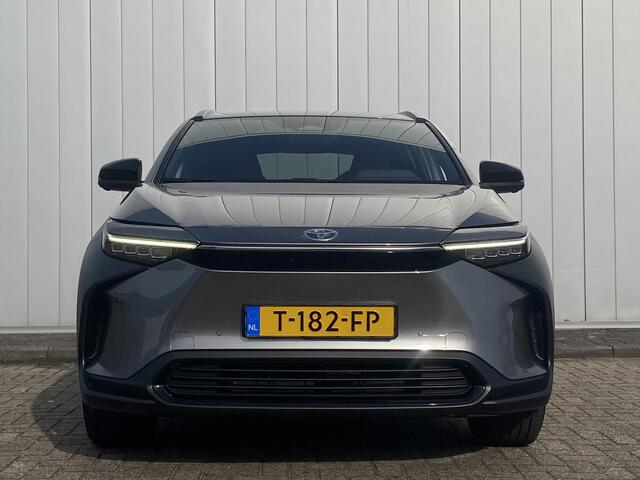 Toyota bZ4X Dynamic 71 kWh 3 Fase NL Auto Dealer Onderhouden 1e Eigenaar 360Cam Stoel Stuurverwarming