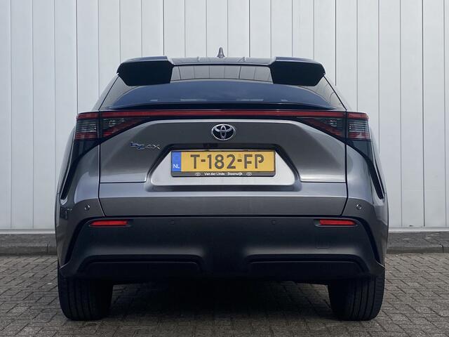 Toyota bZ4X Dynamic 71 kWh 3 Fase NL Auto Dealer Onderhouden 1e Eigenaar 360Cam Stoel Stuurverwarming