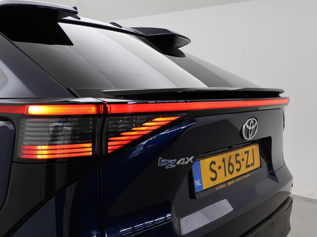 Toyota bZ4X DYNAMIC 71 kWh + TREKHAAK | 360 CAMERA | STUURVERW. | ADAPTIVE CRUISE