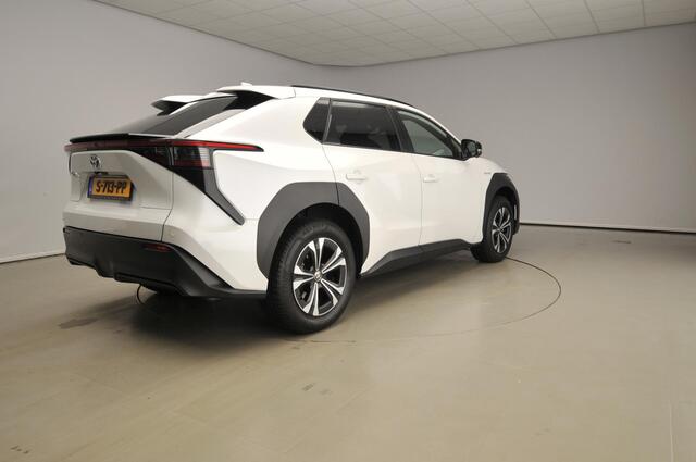 Toyota bZ4X Launch Edition 71 kWh | 3 fase | Stoelverwarming | Navi