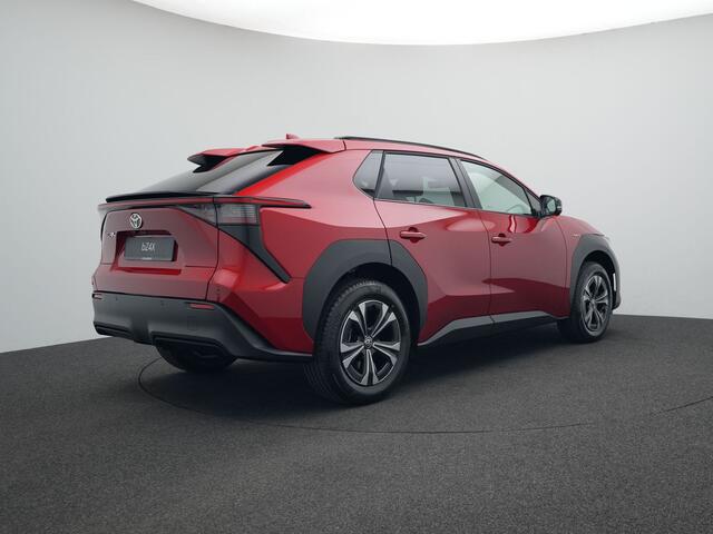 Toyota bZ4X Dynamic 71 kWh Nu met ¤ 3.000,- inruilpremie! | Direct uit voorraad leverbaar