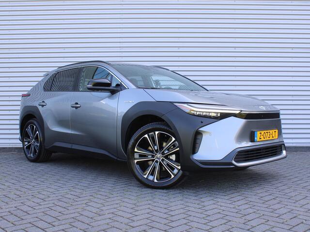Toyota bZ4X Premium 71 kWh | Trekhaak | BTW auto | Stuur-/voorruit-/stoelverwarming + ventilatie | Camera rondom | 20" LM |