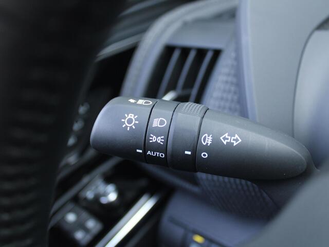 Toyota bZ4X Premium 71 kWh | Trekhaak | BTW auto | Stuur-/voorruit-/stoelverwarming + ventilatie | Camera rondom | 20" LM |