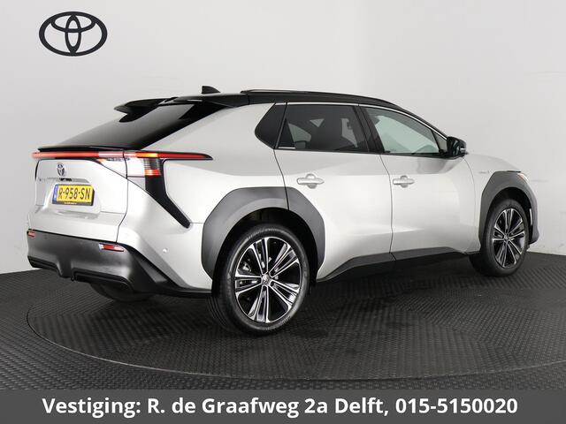 Toyota bZ4X Launch Edition Premium 71 kWh | Afneembare trekhaak | Panoramadak | Navigatie
