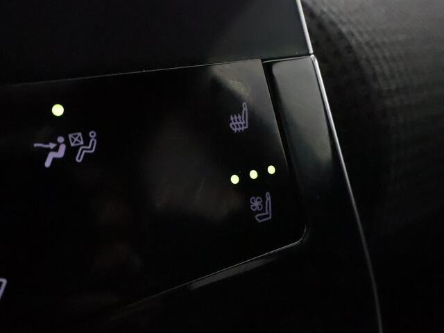 Toyota bZ4X Launch Edition Premium 71 kWh | Afneembare trekhaak | Panoramadak | Navigatie