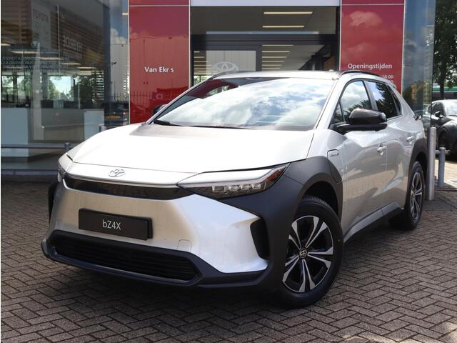 Toyota bZ4X Dynamic 71 kWh, BSM, 360graden camera Direct leverbaar!