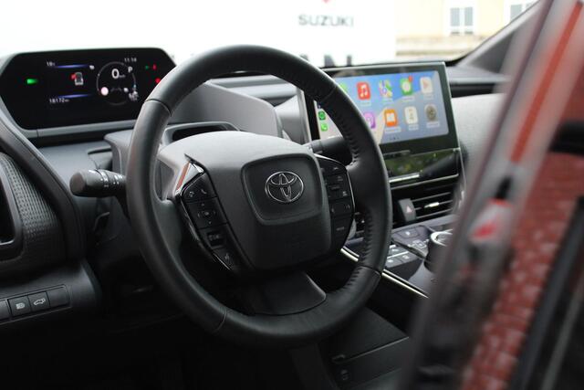 Toyota bZ4X Dynamic 71 kWh Automaat 3-fase Stuurverwarming, Elektrische bestuurdersstoel, Navigatie, Rondomzicht camera