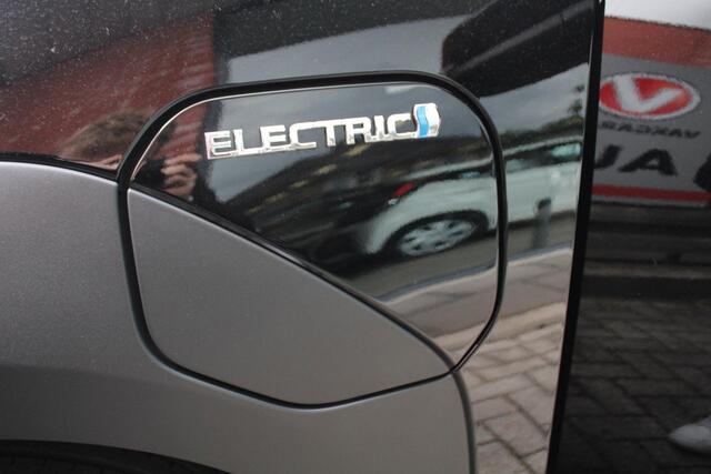 Toyota bZ4X Dynamic 71 kWh Automaat 3-fase Stuurverwarming, Elektrische bestuurdersstoel, Navigatie, Rondomzicht camera