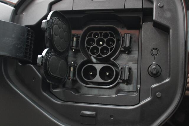 Toyota bZ4X Dynamic 71 kWh Automaat 3-fase Stuurverwarming, Elektrische bestuurdersstoel, Navigatie, Rondomzicht camera